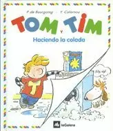 TOM Y TIM HACIENDO LA COLADA